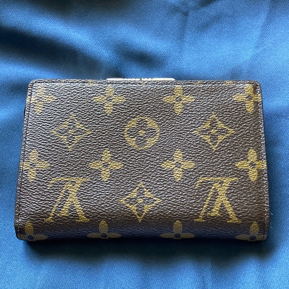 Louis Vuitton Vintage Wallet - Picture 1 of 11